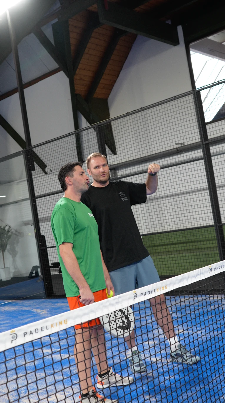 Padel Coaching auf den Padel King Courts in Bremen – BarbellFit Trainer erklärt Taktik